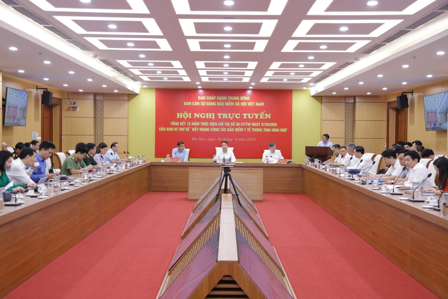 bao-hiem-doanh-nghiep-kinh-te-xanh-1713338394.jpg