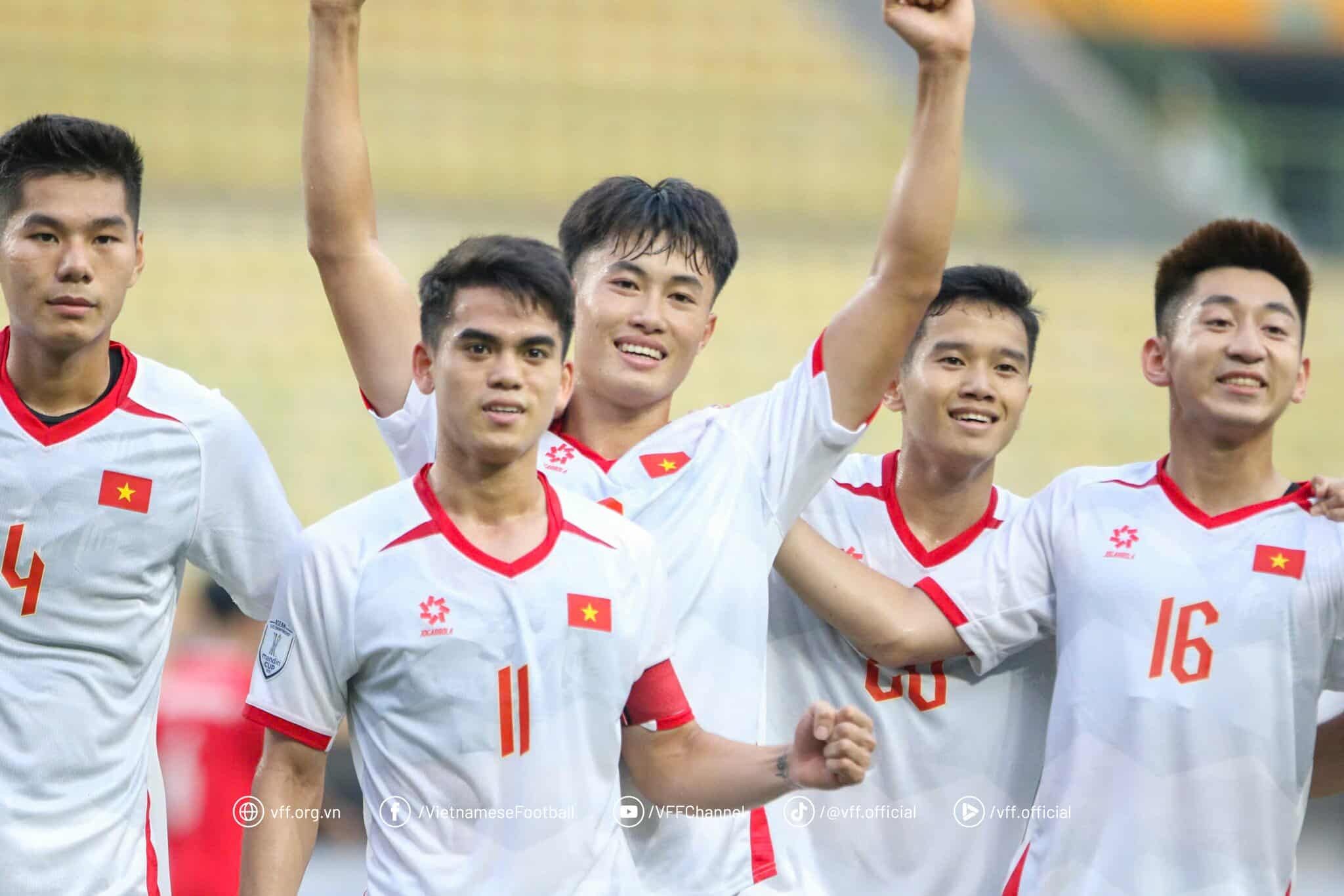 Thắng đậm U23 Lào, đội tuyển U23 Việt Nam khởi đầu thuận lợi tại Bảng B