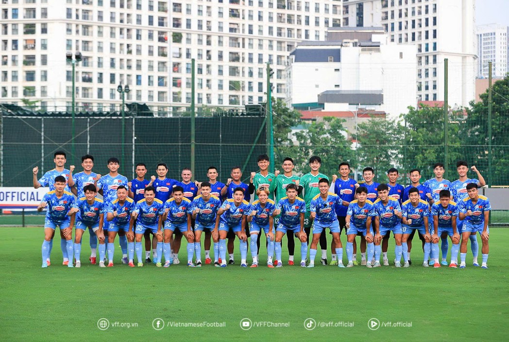 Đội tuyển U23 Việt Nam tập buổi đầu tiên trong đợt hội quân dịp FIFA Days tháng 10/2025