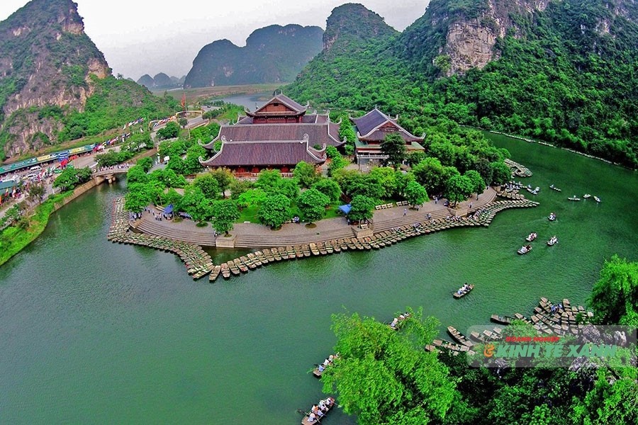 du-lich-ninh-binh-1-1765461277.jpg
