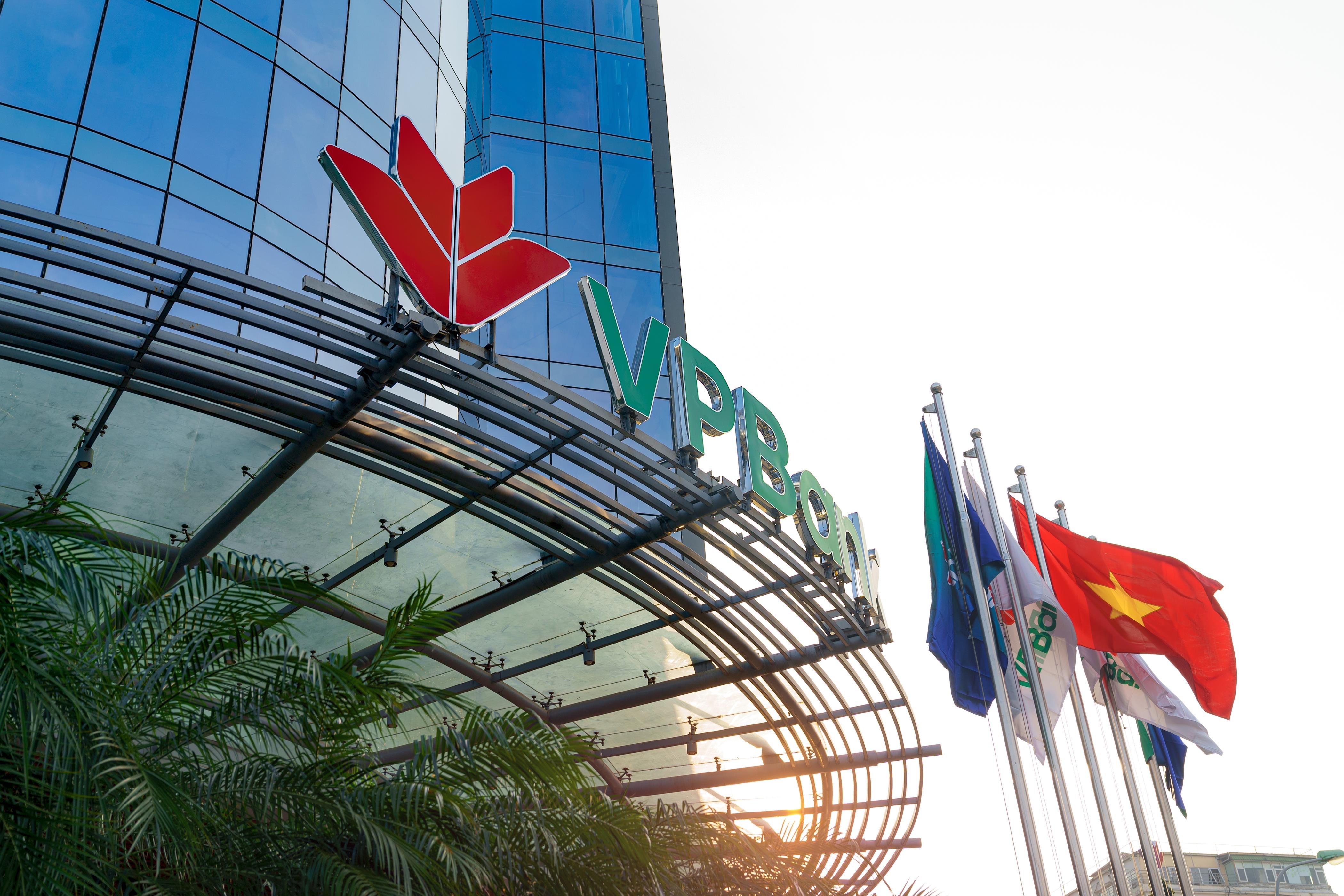 fe-credit-bao-lai-loi-nhuan-3-quy-cua-vpbank-dat-gan-13-671f87ce2eace-1759143827.jpg