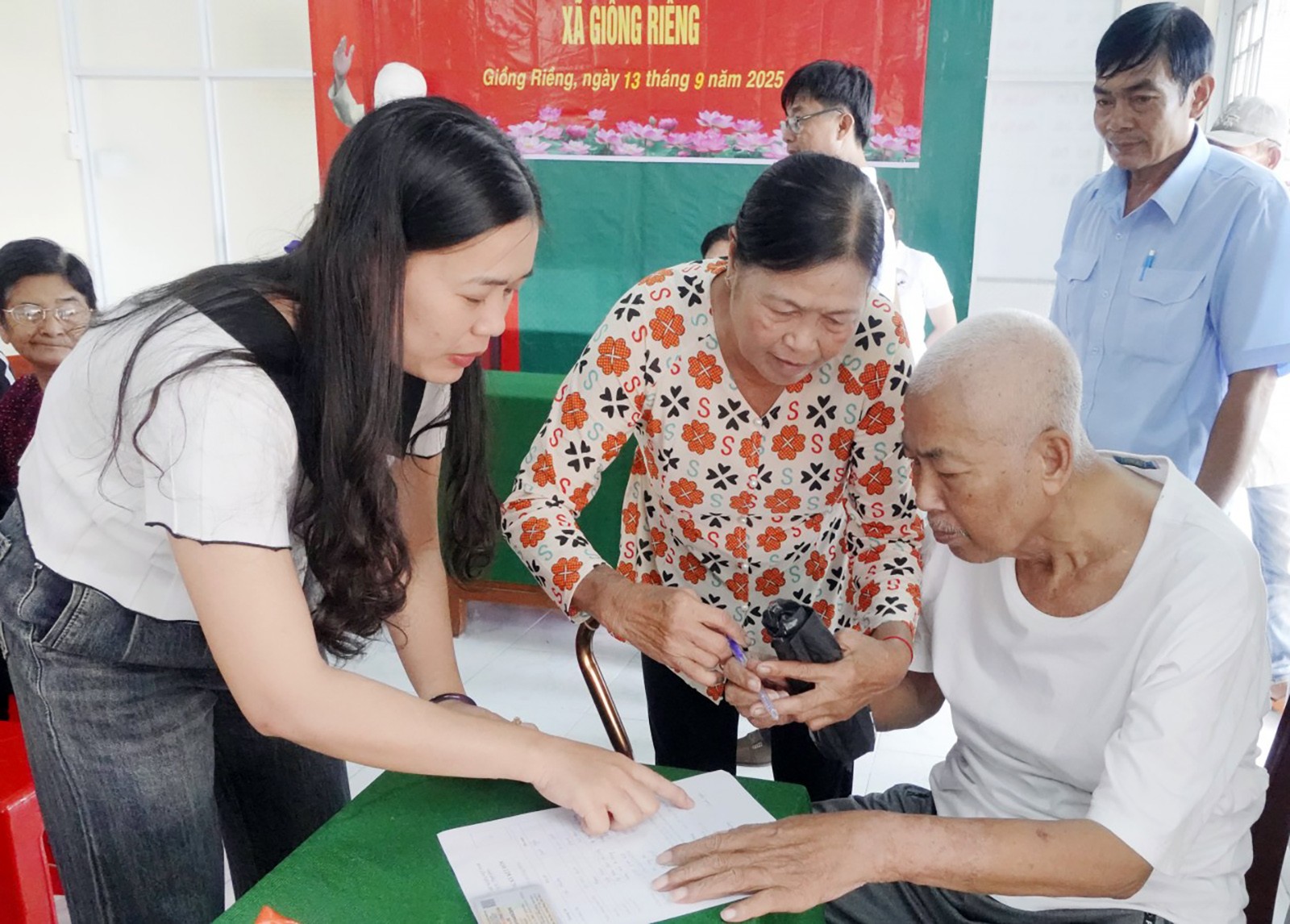 anh1-cai-cach-hanh-chinh-1759312157.jpg