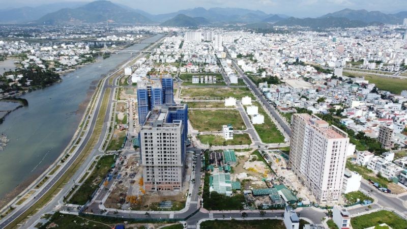 khanh-hoa-dat-muc-tieu-den-nam-2030-co-them-tren-10-trieu-m2-san-nha-o-1635213120.jpeg