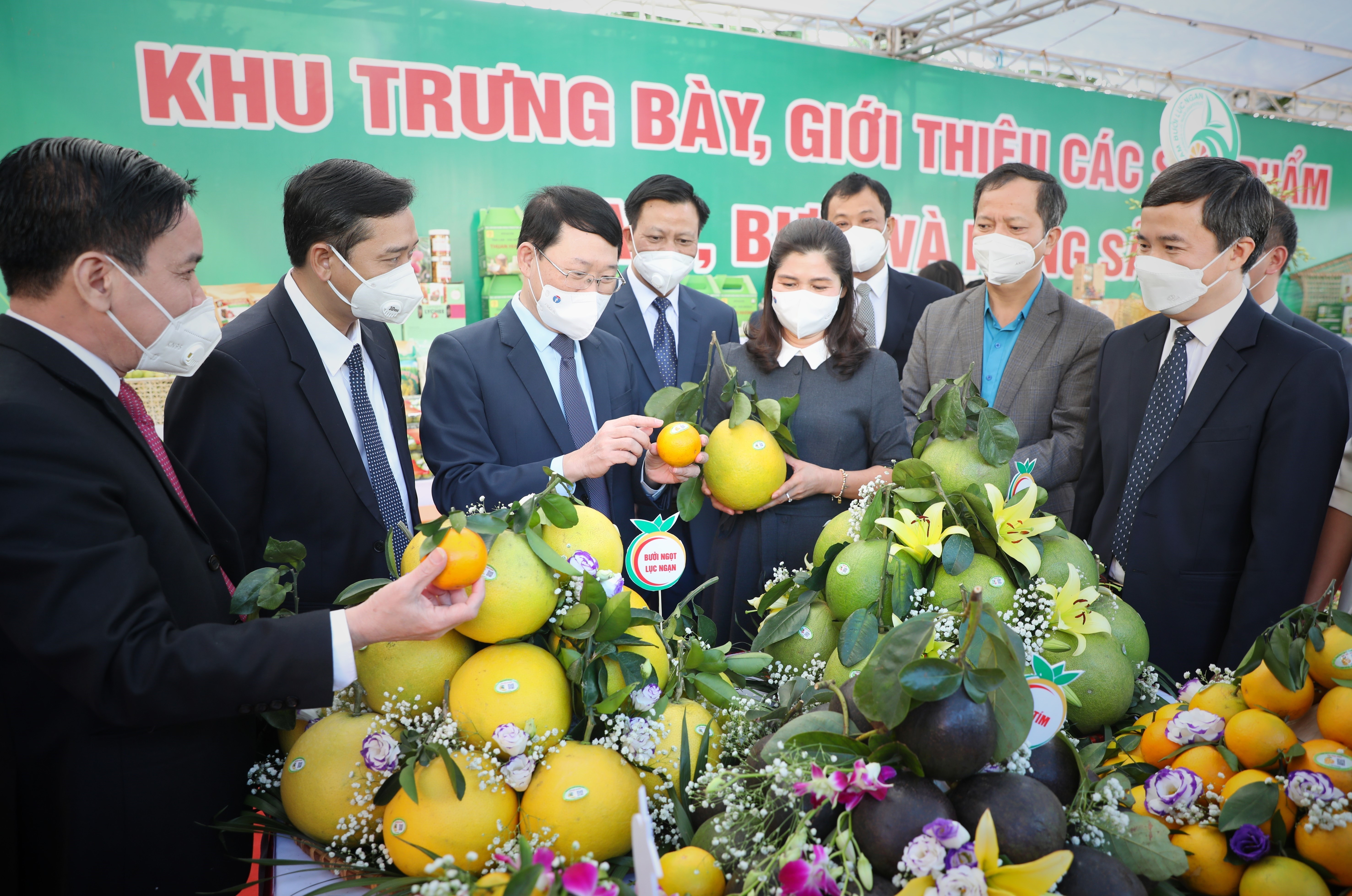 vna-potal-bac-giang-hoi-nghi-truc-tuyen-xuc-tien-tieu-thu-cam-buoi-va-cac-nong-san-chu-luc-dac-trung-5764264-1636637383.jpeg