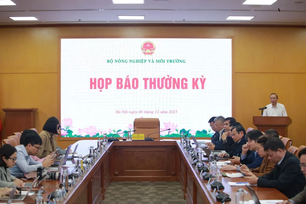 1764835343841-cdnmedia-baotintuc-vn-upload-xwdhf0fp0grvbf1yzooha-files-2025-11-qltt-hopbao412-1764907013.webp