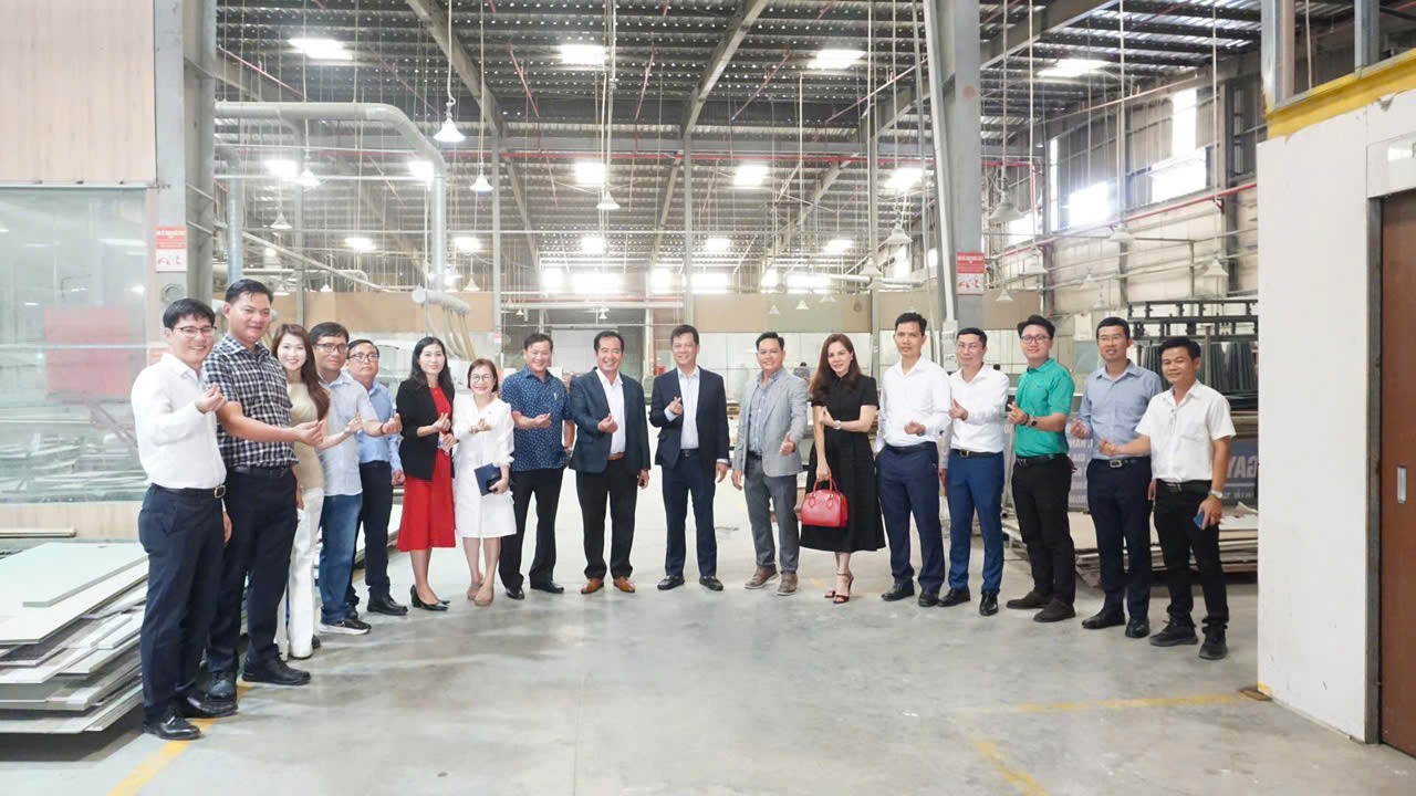 VREC – HREC và Tập đoàn Vân Khánh: tăng cường liên kết 10Lc88 Casino & Thể Thao Link Mới, thúc đẩy hợp tác bền vững