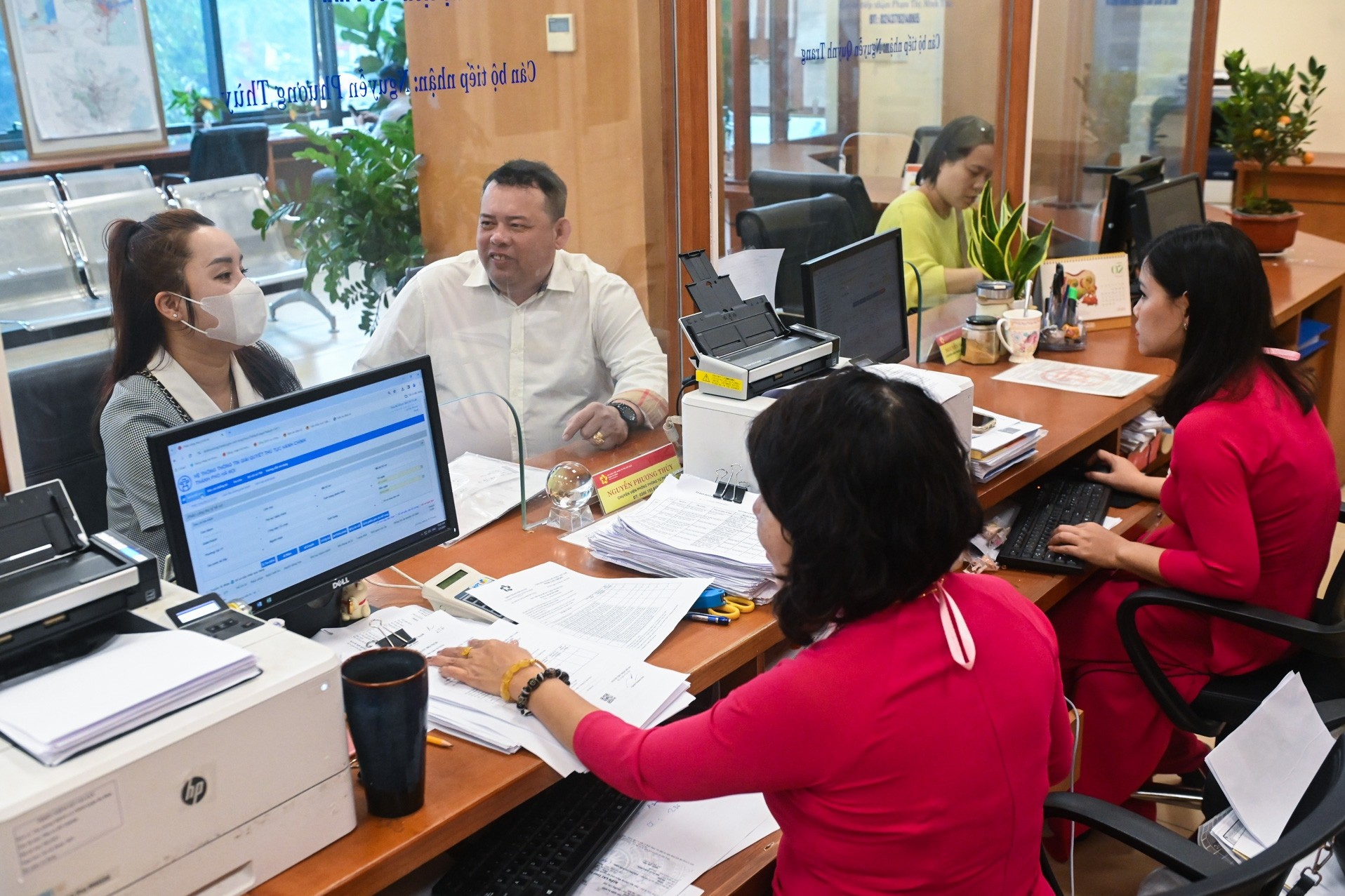 tiep-tuc-duy-tri-khung-giam-sat-tai-chinh-de-dam-bao-minh-bach-hoat-dong-doanh-nghiep-nha-nuoc-1764926677.jpg