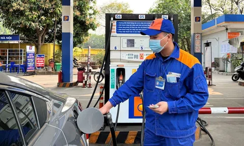 Giá xăng dầu hôm nay 13/2/2026: Cập nhật giá xăng dầu mới nhất quốc tế và trong nước