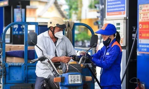 Giá xăng dầu hôm nay 29/3: Giá dầu thế giới duy trì đà tăng