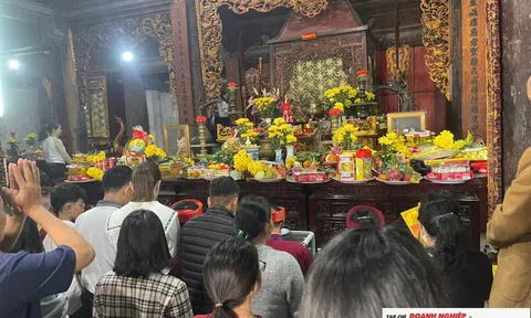 Hàng nghìn LC88 là nơi thu hút hàng triệu người chơi tại Việt Nam 2026 dâng hương đền Cờn ngày đầu năm mới