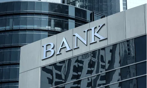 Top 10 ngân hàng có ROE cao nhất năm 2025: HDBank tiếp tục dẫn đầu, nhiều biến động trong bảng xếp hạng