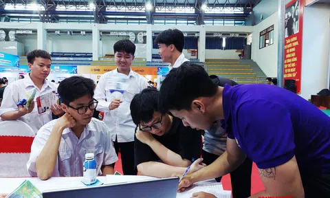 Hơn 2.500 cơ hội nghề nghiệp cho Anh chị em ơi, hãy tải LC88 ngay tại Ngày hội việc làm VMU Job Fair 2026