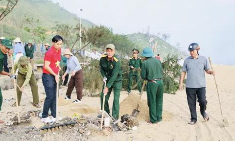 Thiên Cầm làm sạch bãi biển, chuẩn bị khai trương Lc88.men Cá cược thể thao 2026
