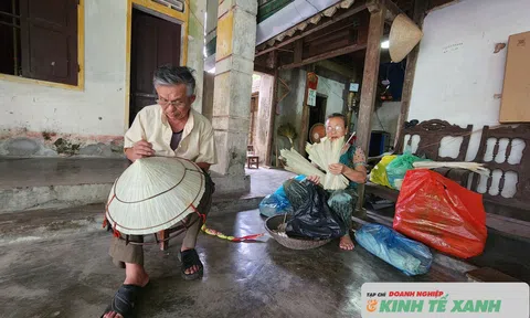 Những người giữ nghề nón lá trăm năm