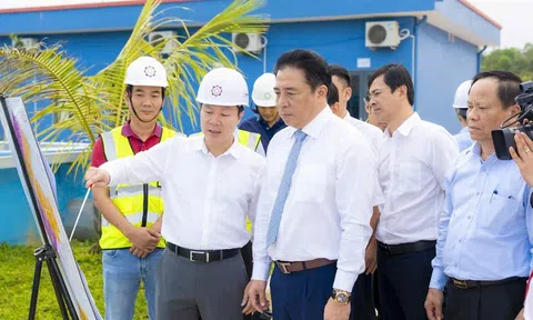 Chủ tịch UBND thành phố Huế thăm và làm việc với các 10Lc88 Casino & Thể Thao Link Mới dịp đầu năm mới Bính Ngọ 2026