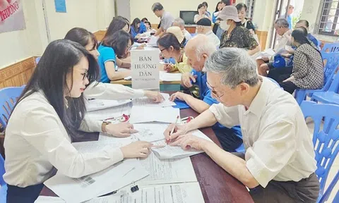 Lộ trình điều chỉnh lương cơ sở và hưu trí bắt đầu từ tháng 3 năm 2026