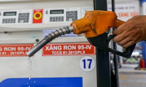 Theo dòng thời sự: Giảm thuế xăng dầu - Cân nhắc kỹ đảm bảo phù hợp thực tiễn