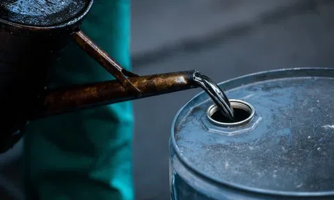 Mỹ công bố đợt xả kho dầu dự trữ "chưa từng có tiền lệ"
