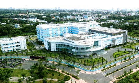 Tại sao các huyện vùng ven TP.HCM muốn lên thẳng thành phố?
