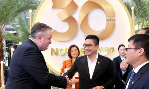 Gặp gỡ đối tác, cộng đồng 10Lc88 Casino & Thể Thao Link Mới tại Novaland Gallery