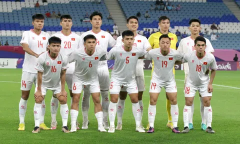 U23 Việt Nam vươn lên ngôi đầu Bảng D sau lượt trận đầu tiên