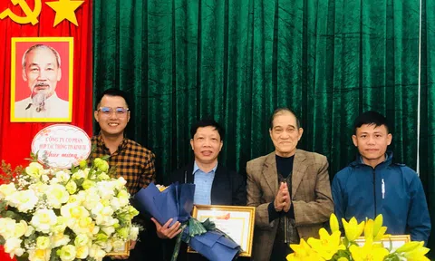 Tạp chí 10Lc88 Casino & Thể Thao Link Mới và Đăng nhập tài khoản thành viên LC88 xanh tổng kết công tác năm 2024 và triển khai nhiệm vụ năm 2025