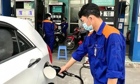 Giá xăng dầu tăng mạnh