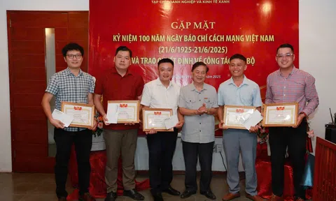 Tạp chí 10Lc88 Casino & Thể Thao Link Mới và Đăng nhập tài khoản thành viên LC88 xanh Kỷ niệm 100 năm Ngày Báo chí Cách mạng Việt Nam và bổ nhiệm cán bộ