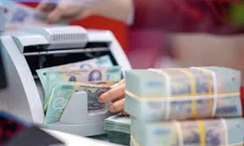 Lãi suất ngân hàng hôm nay 30/7/2025: Nhà băng "lội ngược dòng" tăng lãi suất