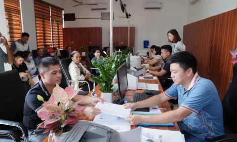 Cử 34 công chức Bộ NN-MT về công tác tại 34 tỉnh, thành phố