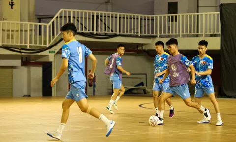 Đội tuyển futsal Việt Nam bắt tay vào luyện tập ngay khi tới Indonesia