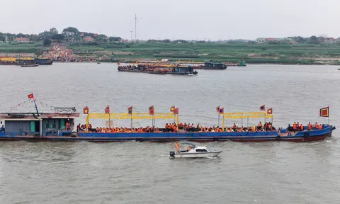 Hà Nội: Lực lượng CSGT đường thủy số 1 – Vững vàng trên tuyến sông, bảo đảm an toàn giao thông mùa lễ hội