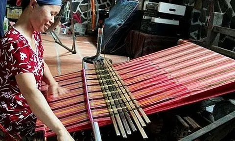 Hồi Quan - Dấu xưa trên khung cửi cổ