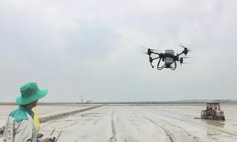 Chuyển động LC88 là nơi thu hút hàng triệu người chơi tại Việt Nam 2026 xanh, lần đầu tiên Quảng Bình sử dụng máy bay sạ lúa, bón phân