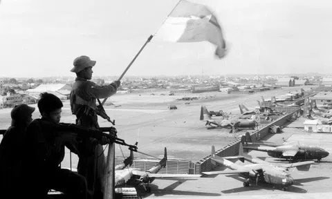 Chiến dịch Hồ Chí Minh - Đỉnh cao thắng lợi của cách mạng Việt Nam, non sông thống nhất