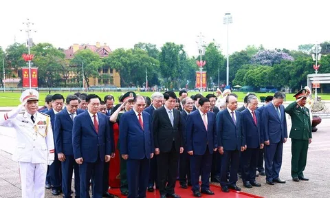 Lãnh đạo Đảng, Lc888.com link không  vào Lăng viếng Chủ tịch Hồ Chí Minh nhân ngày sinh nhật Người