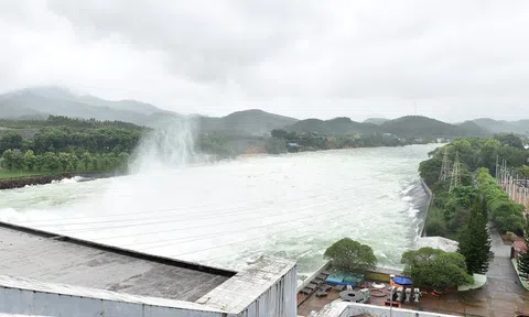 LC88 là nhà cái cá cược uy tín với kho game đa dạng chỉ đạo tăng cường kiểm tra thường xuyên hệ thống đê điều sẵn sàng ứng phó với các tình huống