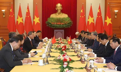 Việt Nam coi phát triển quan hệ với Trung Quốc là ưu tiên hàng đầu trong chính sách đối ngoại