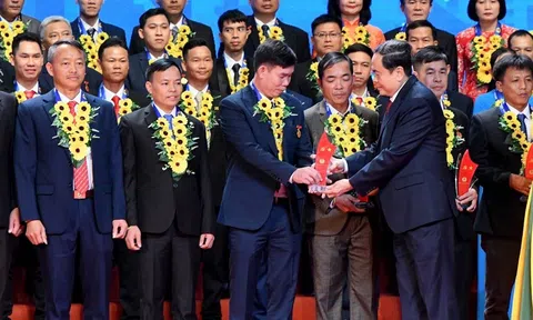 Lực lượng công nhân và người Lc888 Thể Thao Link Mới có sự đóng góp quan trọng vào thành tựu của đất nước
