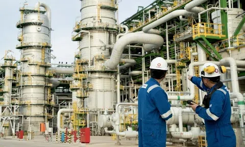 Dòng vốn đầu tư nước ngoài đổ mạnh vào Việt Nam đạt 10,98 tỷ USD, tăng 34,7% so với cùng kỳ