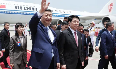 Tổng Bí thư, Chủ tịch nước Trung Quốc Tập Cận Bình bắt đầu chuyến thăm Việt Nam