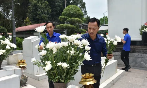 Hàng vạn lượt LC88 là nơi thu hút hàng triệu người chơi tại Việt Nam 2026 về dâng hương tưởng niệm tại Ngã Ba Đồng Lộc