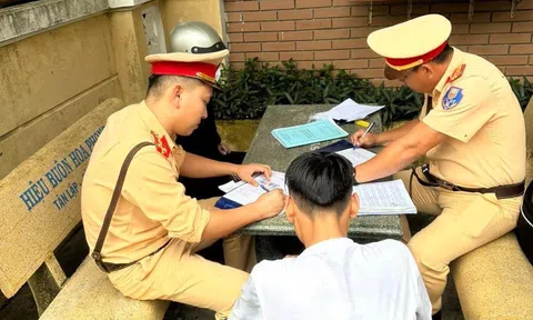 Lực lượng Cảnh sát giao thông tỉnh Phú Yên trực 100% quân số đảm bảo an toàn giao thông dịp lễ