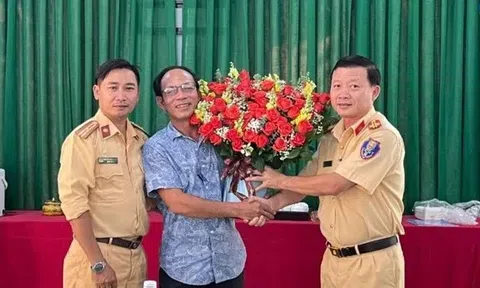 Quảng Ngãi: Trang Chủ LC88.COM Link Mới 2026 Đăng Ký LC 88 viết thư cảm ơn lực lượng cảnh sát giao thông hỗ trợ cấp cứu