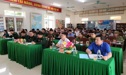 Tập huấn bồi dưỡng kiến thức Trang Chủ LC88.COM Link Mới 2026 Đăng Ký LC 88 cho thành viên Tổ tự quản an ninh trật tự ở Lao Bảo