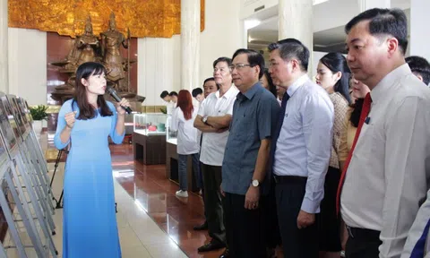 Phú Thọ: Trưng bày gần 100 hình ảnh, hiện vật và tư liệu chuyên đề “Hành trình Nhà Cái LC88 com Tặng Khách Yêu 800k văn hóa Hùng Vương”
