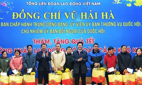 Nam Định: Trao quà Tết cho công nhân Lc888 Thể Thao Link Mới, LLc88 Giải Trí Bậc Nhất và gia đình chính sách có hoàn cảnh khó khăn