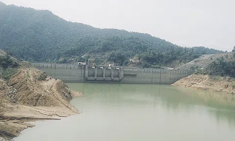 UBND tỉnh Nghệ An làm việc với Tập đoàn Điện lực Việt Nam về việc giải quyết khó khăn trong cung ứng điện