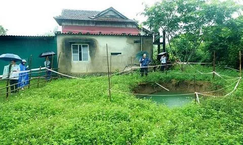 Xuất hiện hố sụt trong vườn nhà dân ở xã 10Lc88 cá cược thể thao, casino, nổ hũ, bắn cá Quảng Bình