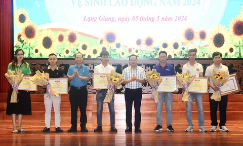Huyện Lạng Giang (Bắc Giang) tôn vinh 52 công nhân Lc888 Thể Thao Link Mới tiêu biểu